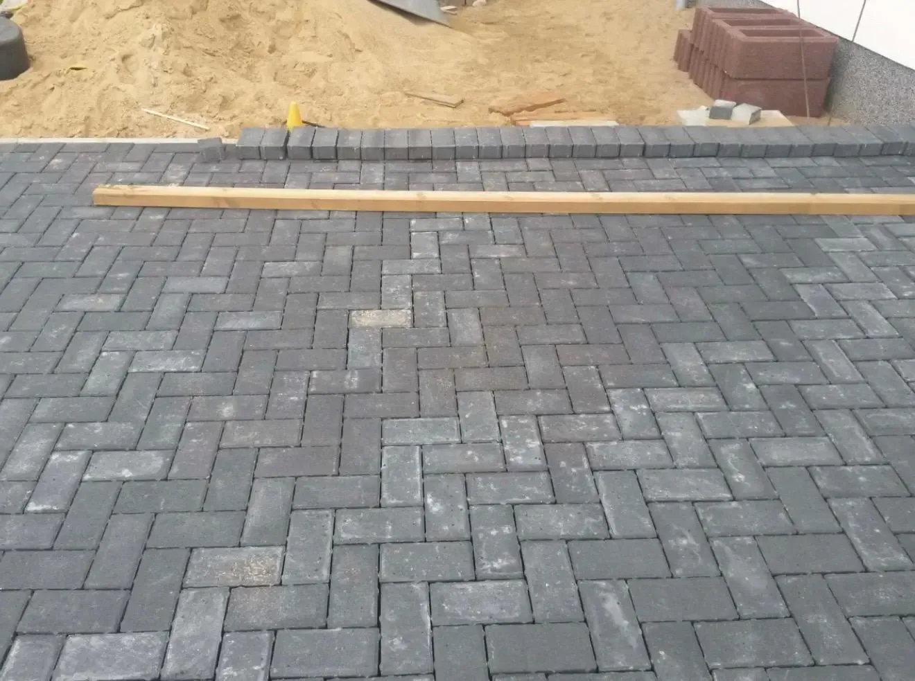 Pflaster - einfahrt progress