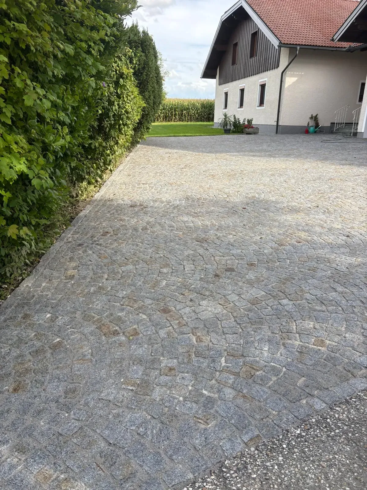 Pflaster- und Betonaufbereitung - Nachher